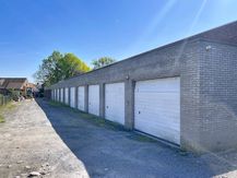 Ruime garagebox te huur te Ingelmunster.