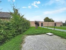 Kwalitatieve, instapklare nieuwbouwwoning te huur in Elverdinge met 3 slaapkamers, dubbele garage en tuin