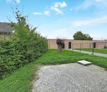 Kwalitatieve, instapklare nieuwbouwwoning te huur in Elverdinge met 3 slaapkamers, dubbele garage en tuin