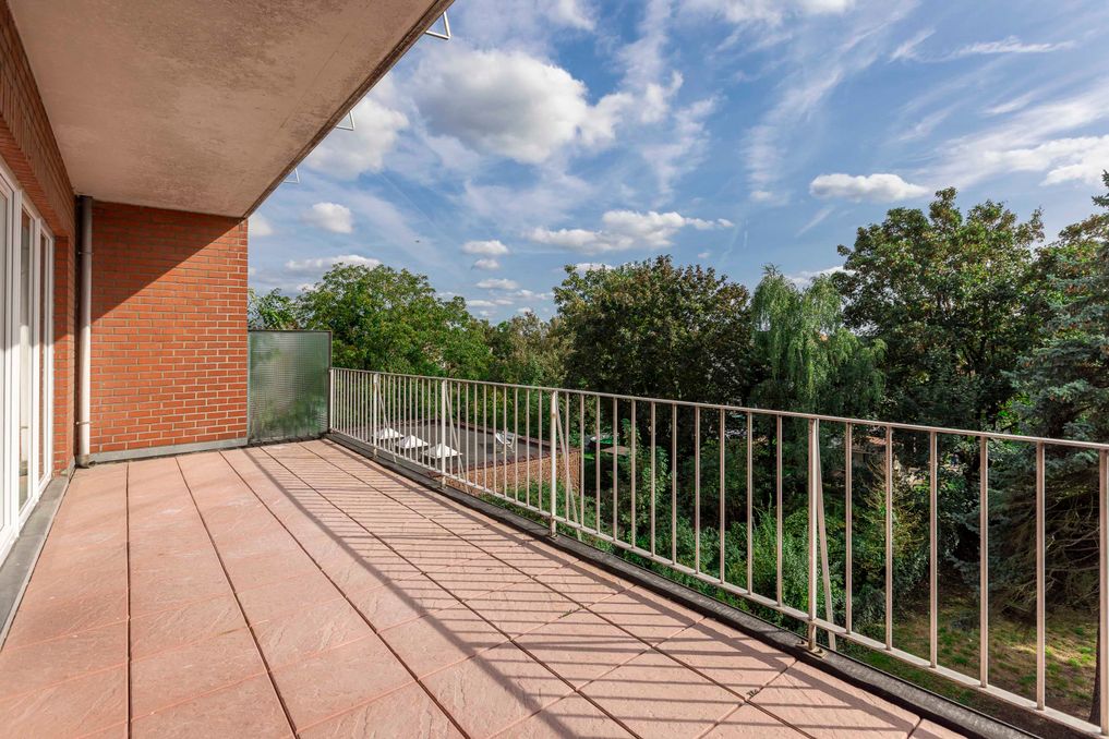 Two bedroom apartment in Neder-Over-Heembeek.