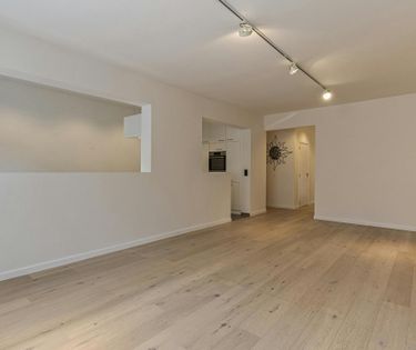 Gerenoveerd appartement met tuin te huur in centrum Wilrijk