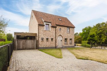 Prachtige villa in landelijke omgeving te koop in Avelgem