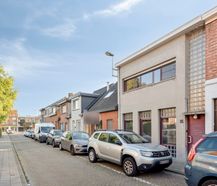 Huis met 2 slaapkamers te koop in centrum Kapellen!