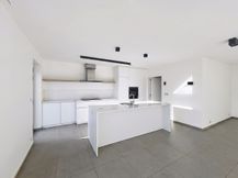 Nieuwbouwwoning met 3 slaapkamers te huur in Zedelgem