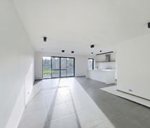 Nieuwbouwwoning met 3 slaapkamers te huur in Zedelgem