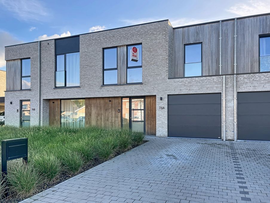 Nieuwbouwwoning met 3 slaapkamers te huur in Zedelgem
