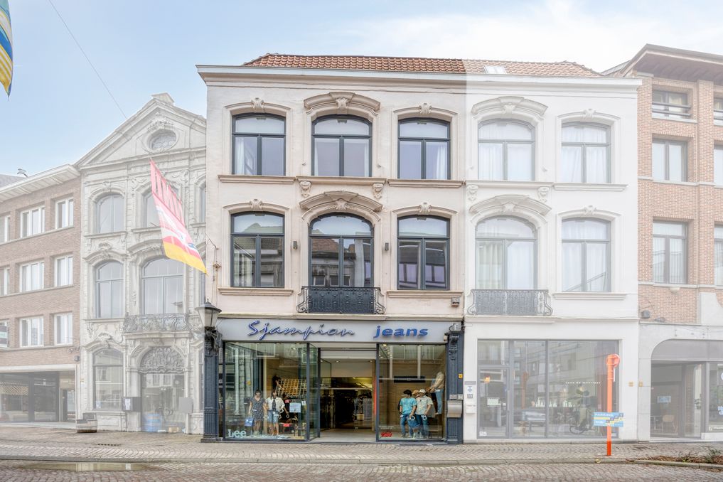 Uniek handelspand, appartement en pakhuis te koop in Mechelen