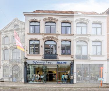 Uniek handelspand, appartement en pakhuis te koop in Mechelen
