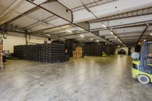Vennootschap met een logistieke site en opbrengsteigendommen