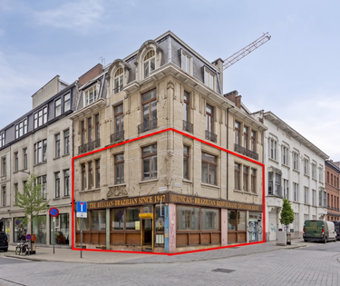 Karaktervol handelspand te huur in het hartje van Antwerpen
