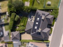 Uitzonderlijke villa met praktijk of kantoor in Ardooie