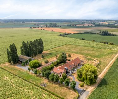 Uitzonderlijke woning te koop op idyllische ligging in Mesen
