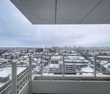 Molenbeek - Spacious studio for rent on the 12th floor