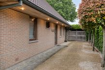 Villa te koop (4 slpk) in doodlopende straat te Sint-Andries