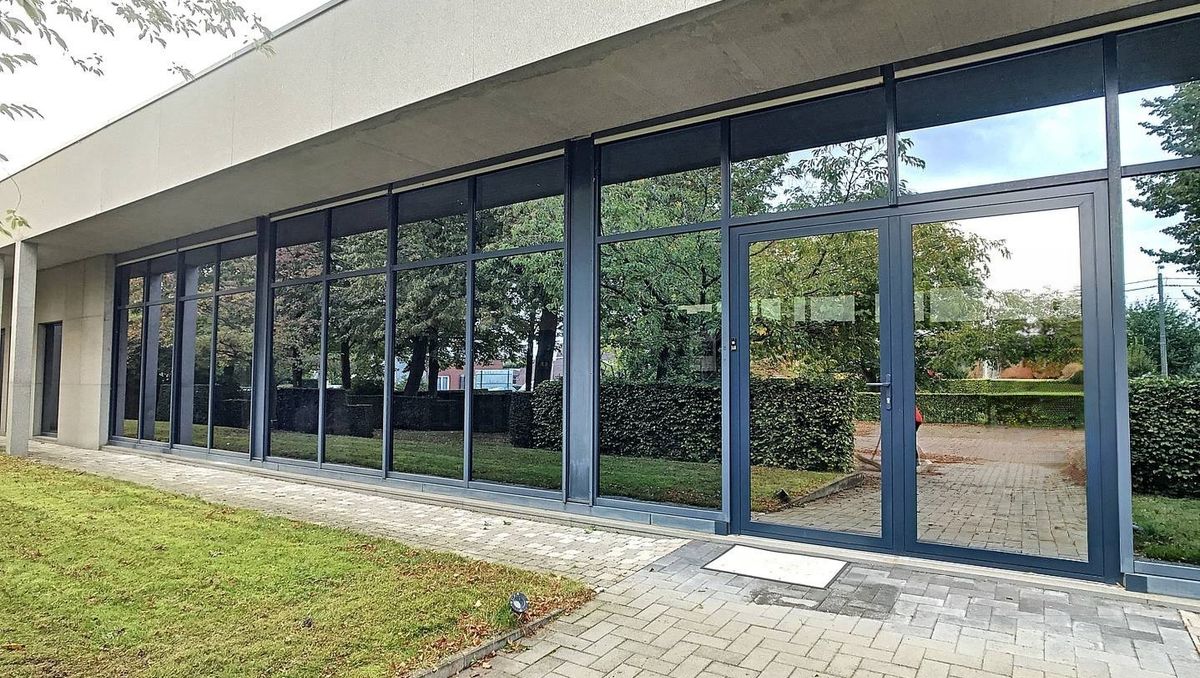 Kantoor/polyvalente ruimte te huur in Beveren-Leie