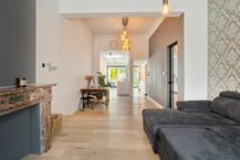 Kwalitatief gerenoveerde centrumwoning met tuin in Ieper