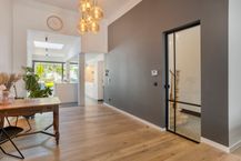 Kwalitatief gerenoveerde centrumwoning met tuin in Ieper