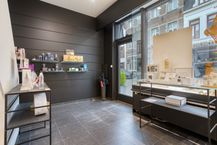 Handelswoning  met appartement in de Ezelstraat in Brugge