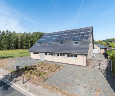 Villa spacieuse avec jardin et garage, idéale comme maison pour les kangourous