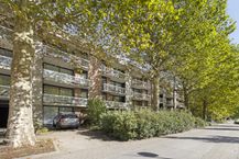 Appartement 3 ch. avec terrasse et parking à Laeken