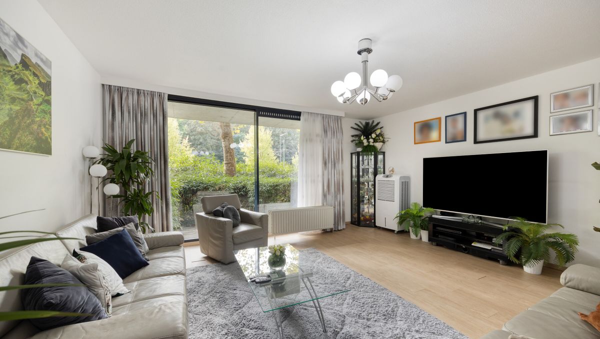 Appartement 3 ch. avec terrasse et parking à Laeken