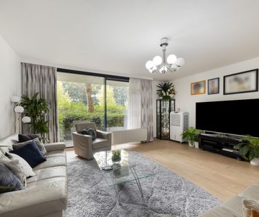 Appartement 3 ch. avec terrasse et parking à Laeken