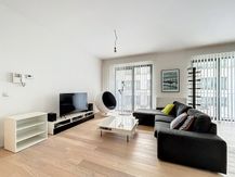 Bruxelles : Bel appartement meublé 2chambres (bureau).