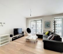 Bruxelles : Bel appartement meublé 2chambres (bureau).