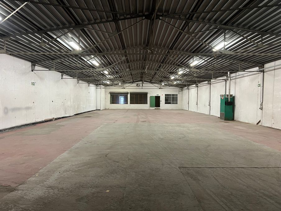 Entrepôt à louer d'environ 600 m² à Tielt
