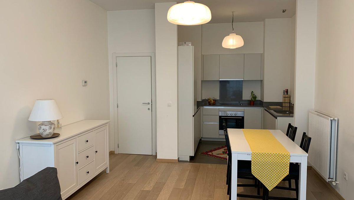 Appartement de 3 chambres au rez-de-chaussée avec terrasse