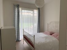 Appartement de 3 chambres au rez-de-chaussée avec terrasse 