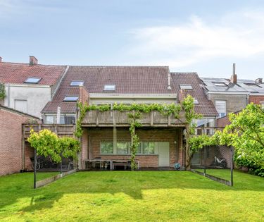 Immeuble d'investissement prêt à emménager avec 3 unités résidentielles à Menin