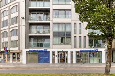 Gelijkvloers handelspand/kantoor (288m²)