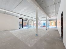 Handelsruimte (circa 140m²) te huur in centrum Aalter