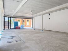 Handelsruimte (circa 140m²) te huur in centrum Aalter