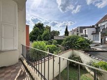 Laken: Appartement met 1 slaapkamer + bureau/dressing (99m²).