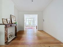 Laken: Appartement met 1 slaapkamer + bureau/dressing (99m²).