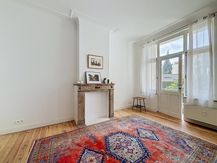 Laken: Appartement met 1 slaapkamer + bureau/dressing (99m²).