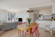 Bright two-bedroom apartment on the Tour & Taxis site