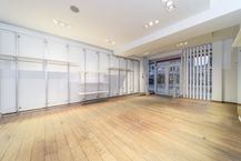 Spacious commercial ground floor for rent in the heart of De Panne