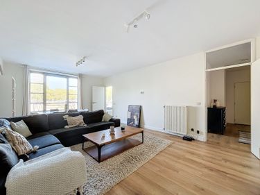 Tour&Taxis: Superb 2-bedroom apartment (110m²) + terrace.