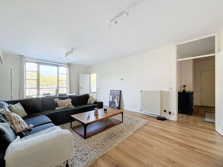 Tour&Taxis: Superb 2-bedroom apartment (110m²) + terrace.