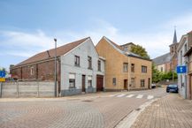 Maison de trois étages à rénover avec grand jardin à Grimbergen