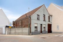 Maison de trois étages à rénover avec grand jardin à Grimbergen