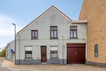Maison de trois étages à rénover avec grand jardin à Grimbergen