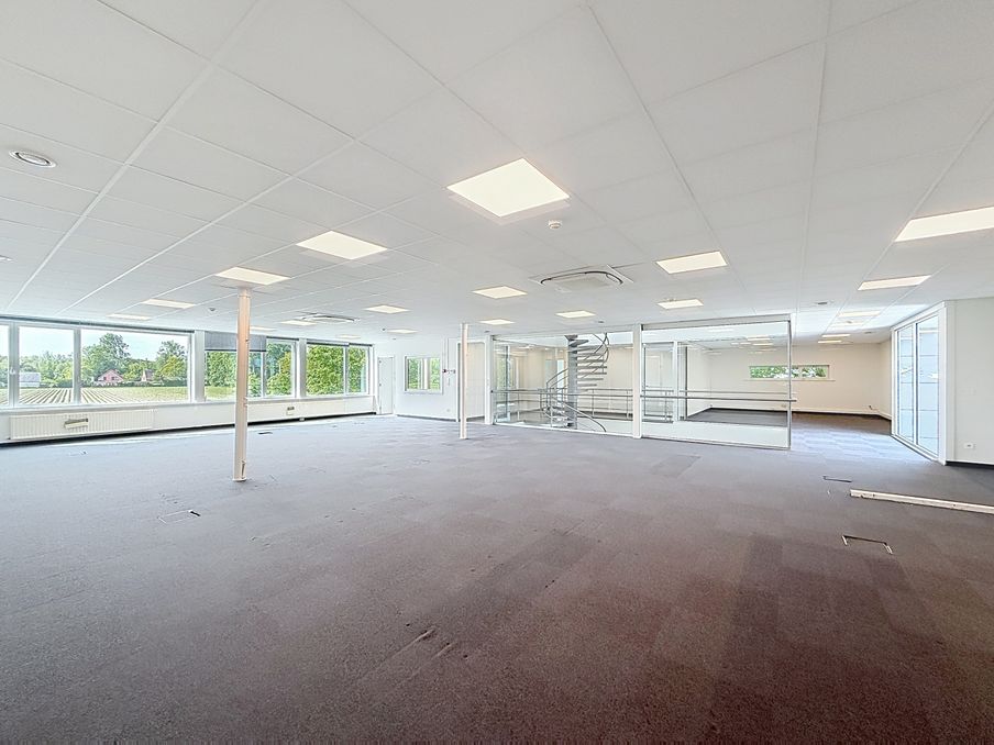 Bedrijfsgebouw (ca. 540 m²) te huur in Destelbergen 