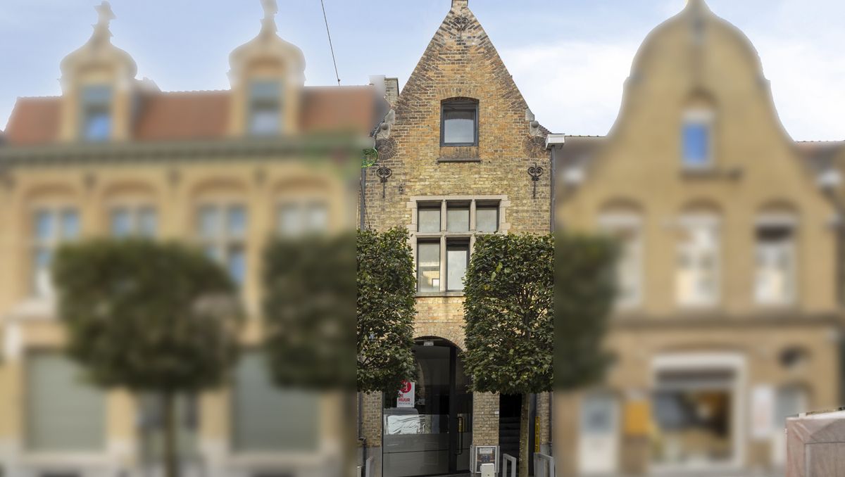 Te huur: Charmant handelspand (55 m²) in Nieuwpoort-Stad!