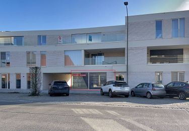 Gelijkvloers handelspand te huur nabij centrum Vichte