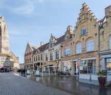 Kantoor te huur op de Grote Markt te Veurne.