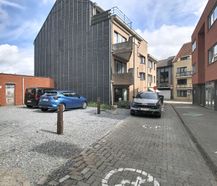 Polyvalent handelspand of kantoor in centrum Temse